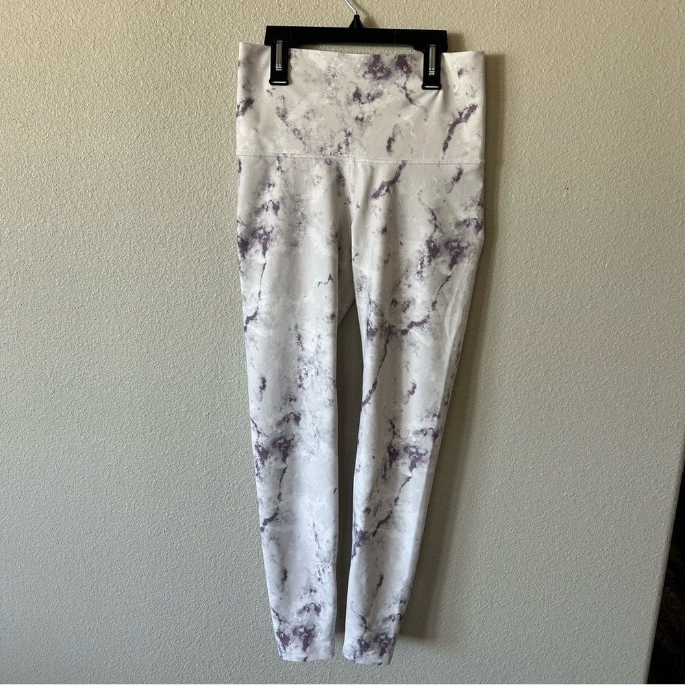 Old Navy PowerSoft Extra High Waisted Leggings - Picture 2 of 6